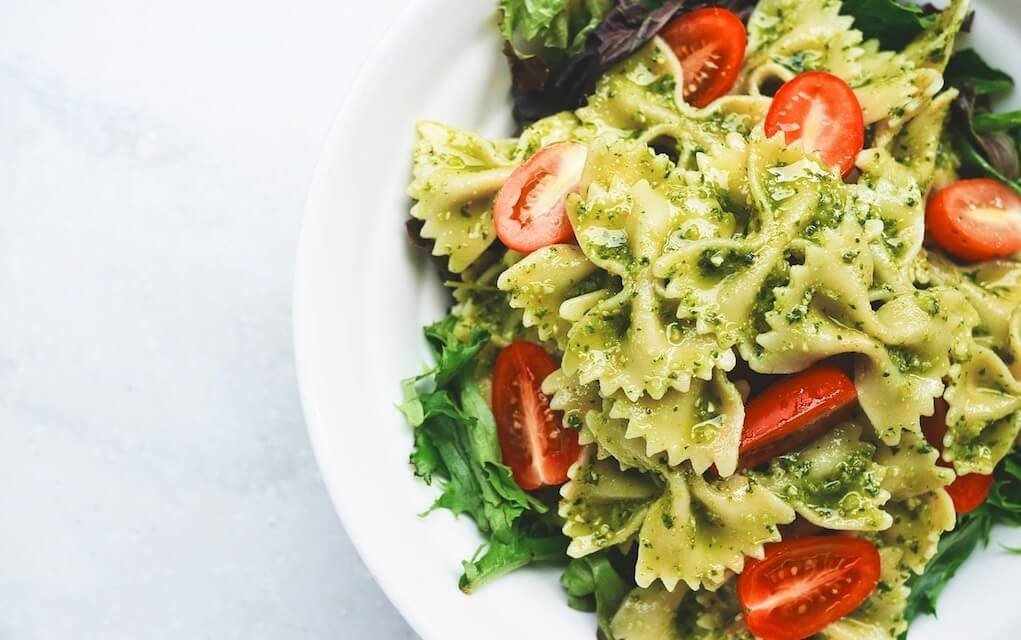 lunch box ideas pasta pesto salad