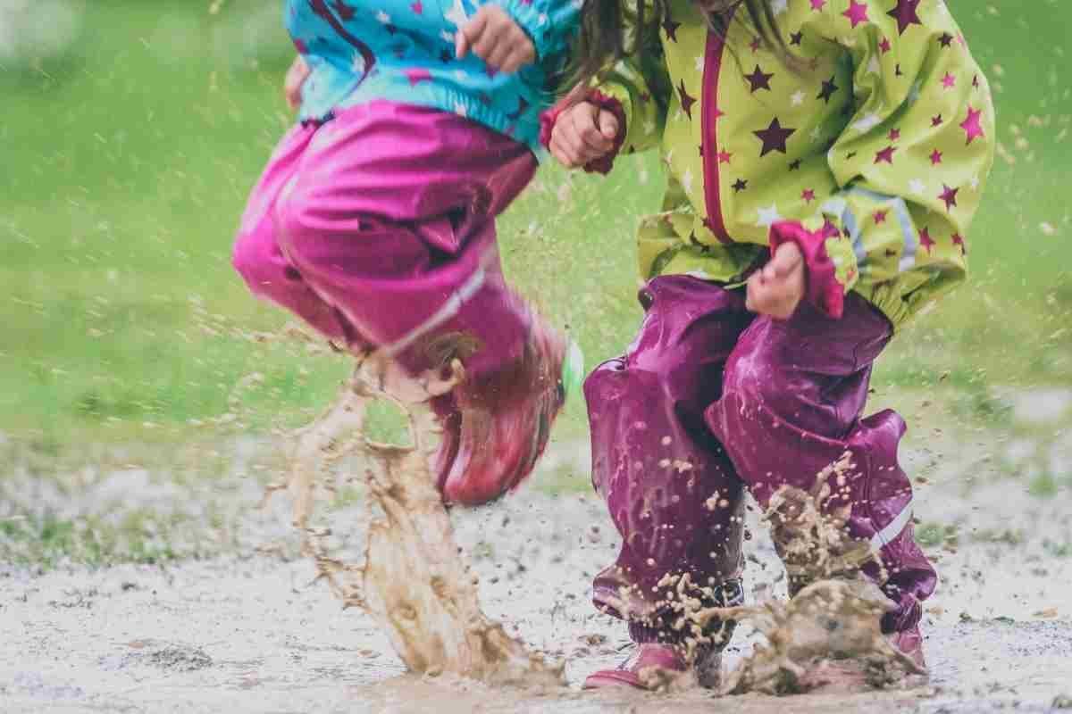 Rainy day activities for kids jumping in puddles Rainy day activities for kids jumping in puddles