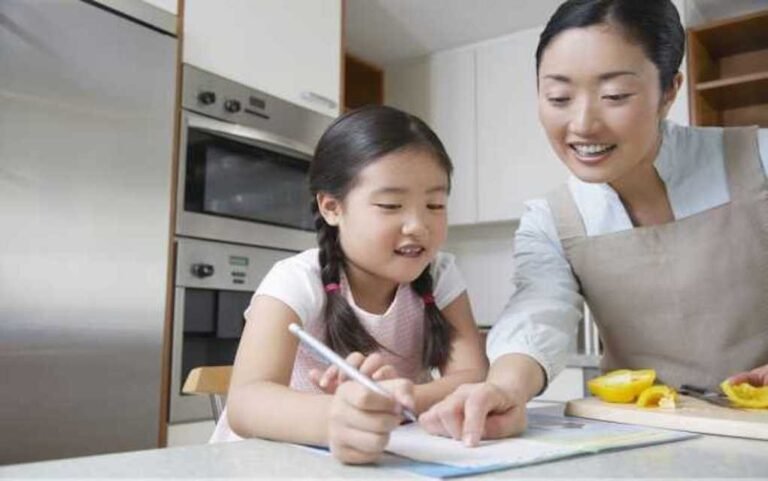 21 Top Tips for Making Back to School Night Super Easy