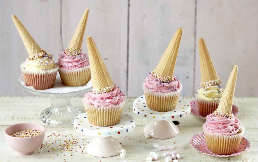 Upside-Down-Ice-Cream-Cupcakes-02 Upside-Down-Ice-Cream-Cupcakes-02