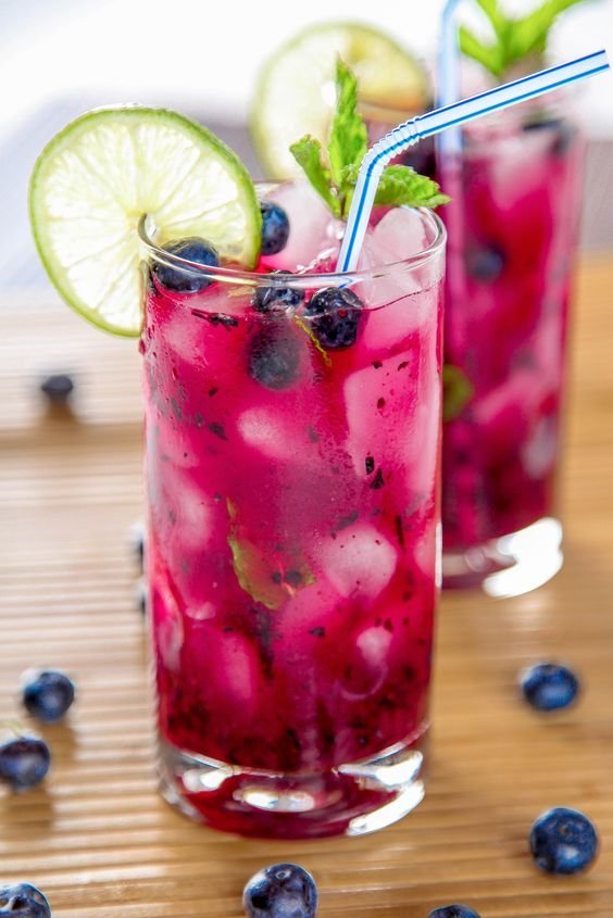 blueberry mojitos