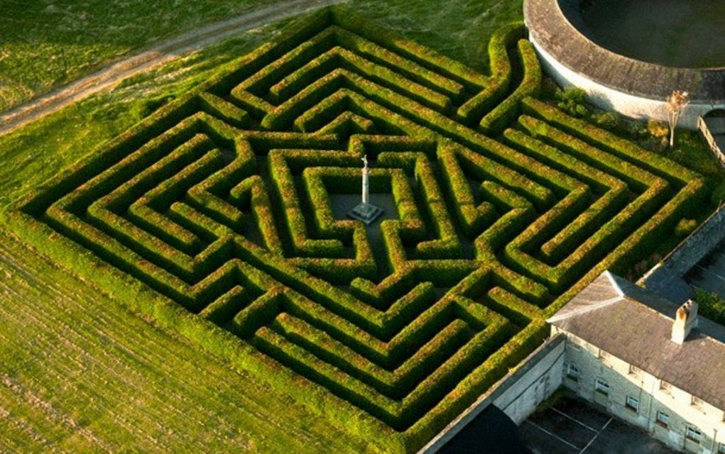 Mazes in Ireland Russborough House Maze