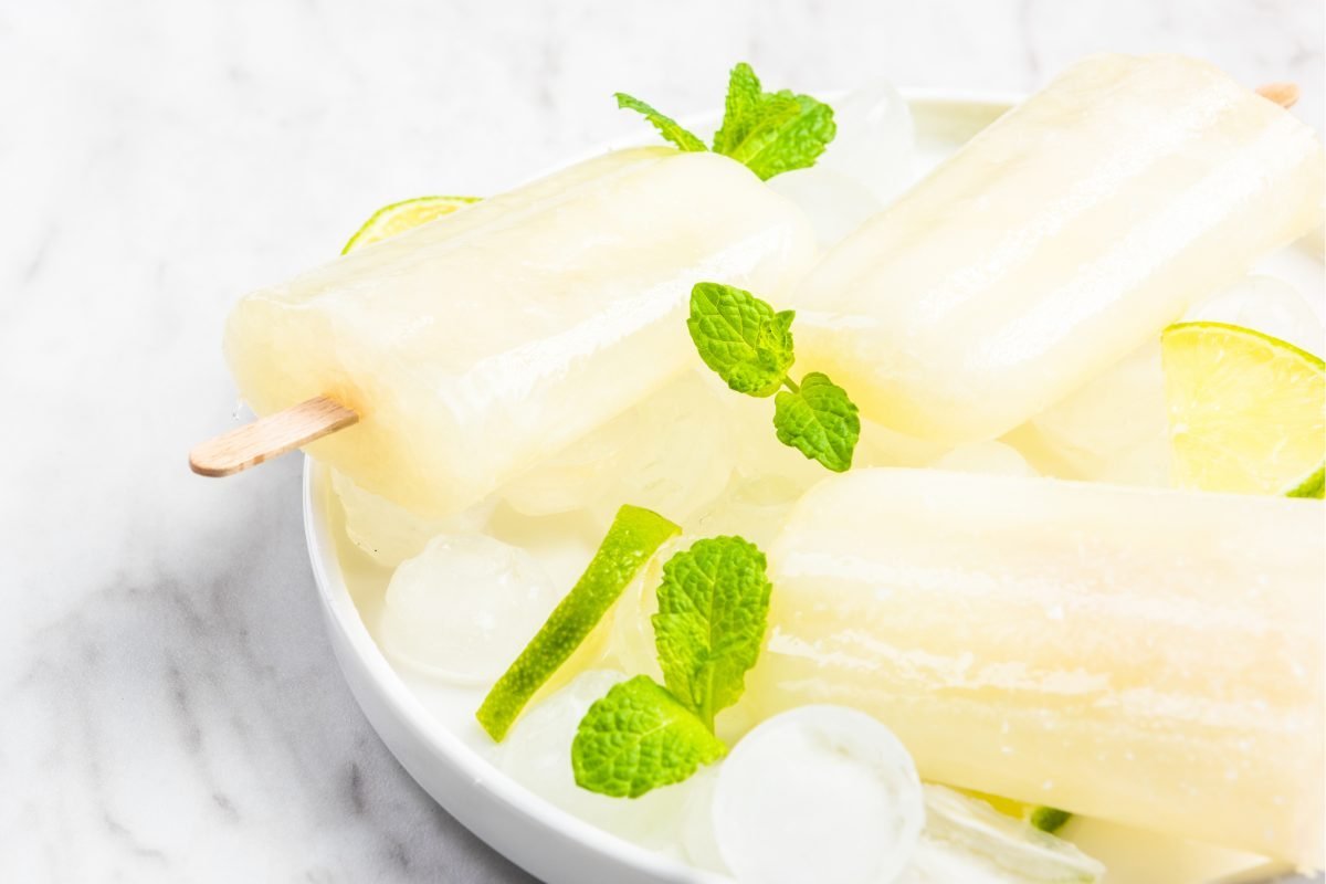 gin and tonic ice pop