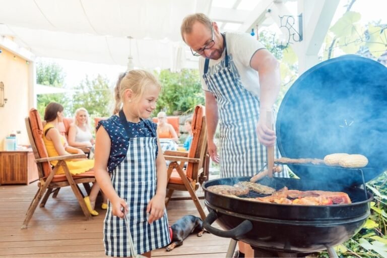 Planning a BBQ This Weekend? Don’t Miss These BBQ Food Safety Tips