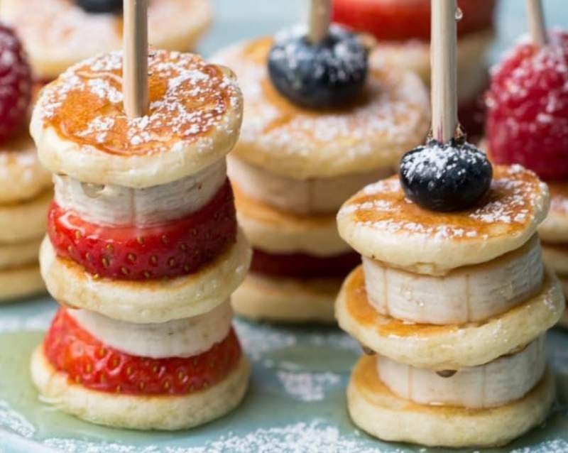 strawberry banana pancakes