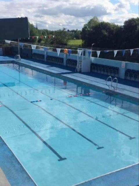 Bagenalstown outdoor swimming pool - Mykidstime