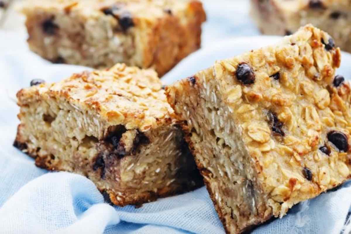 baked oat bars Safefood healthy snack ideas healthy snack ideas