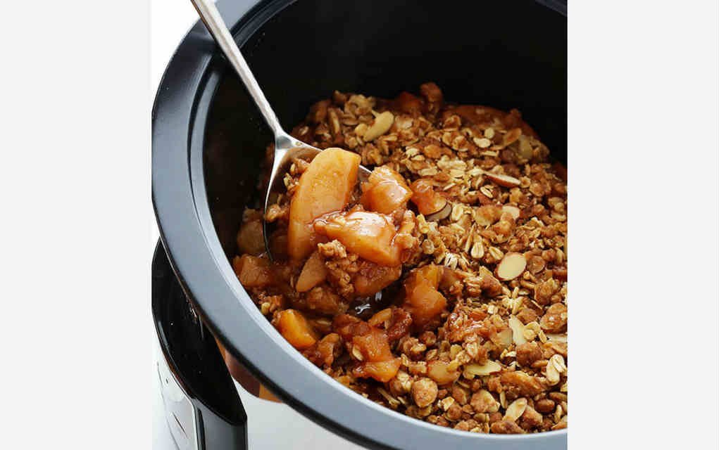 Slow Cooker Apple Crisp - Gimme Some Oven - Mykidstime slow cooker family meals