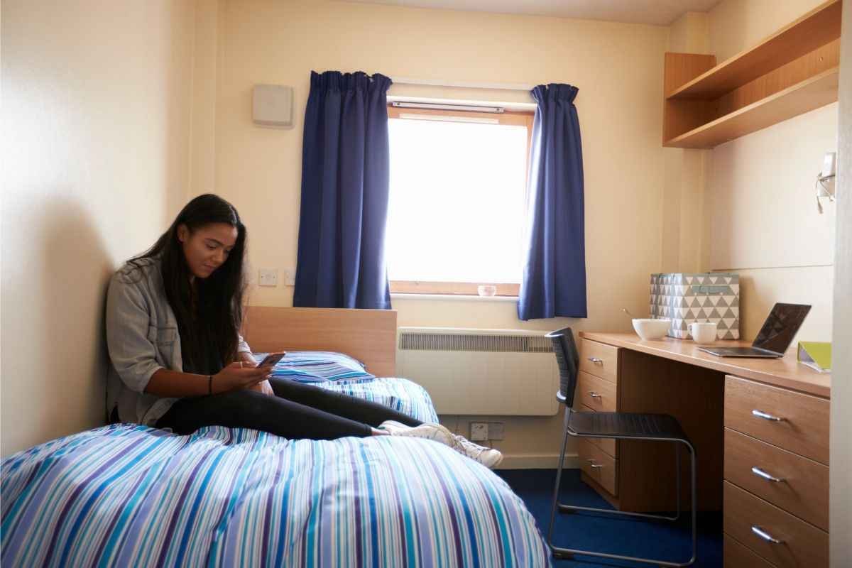 Student accommodation essentials checklist
